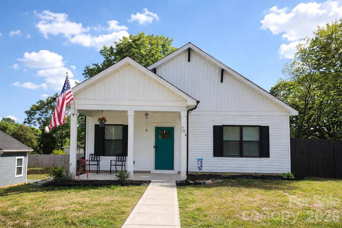 701 E 3rd AVE, Gastonia, NC 28054