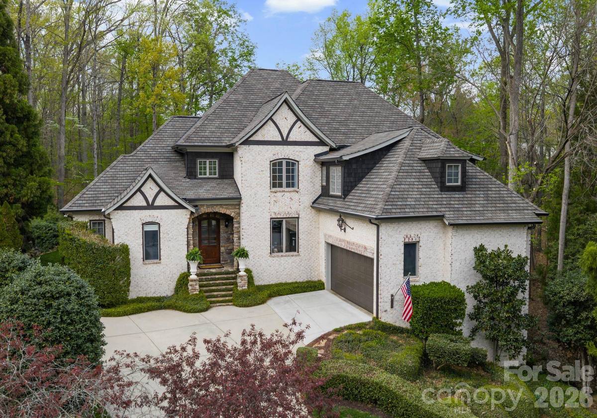 1514 Elmsford LN, Matthews, NC 28105