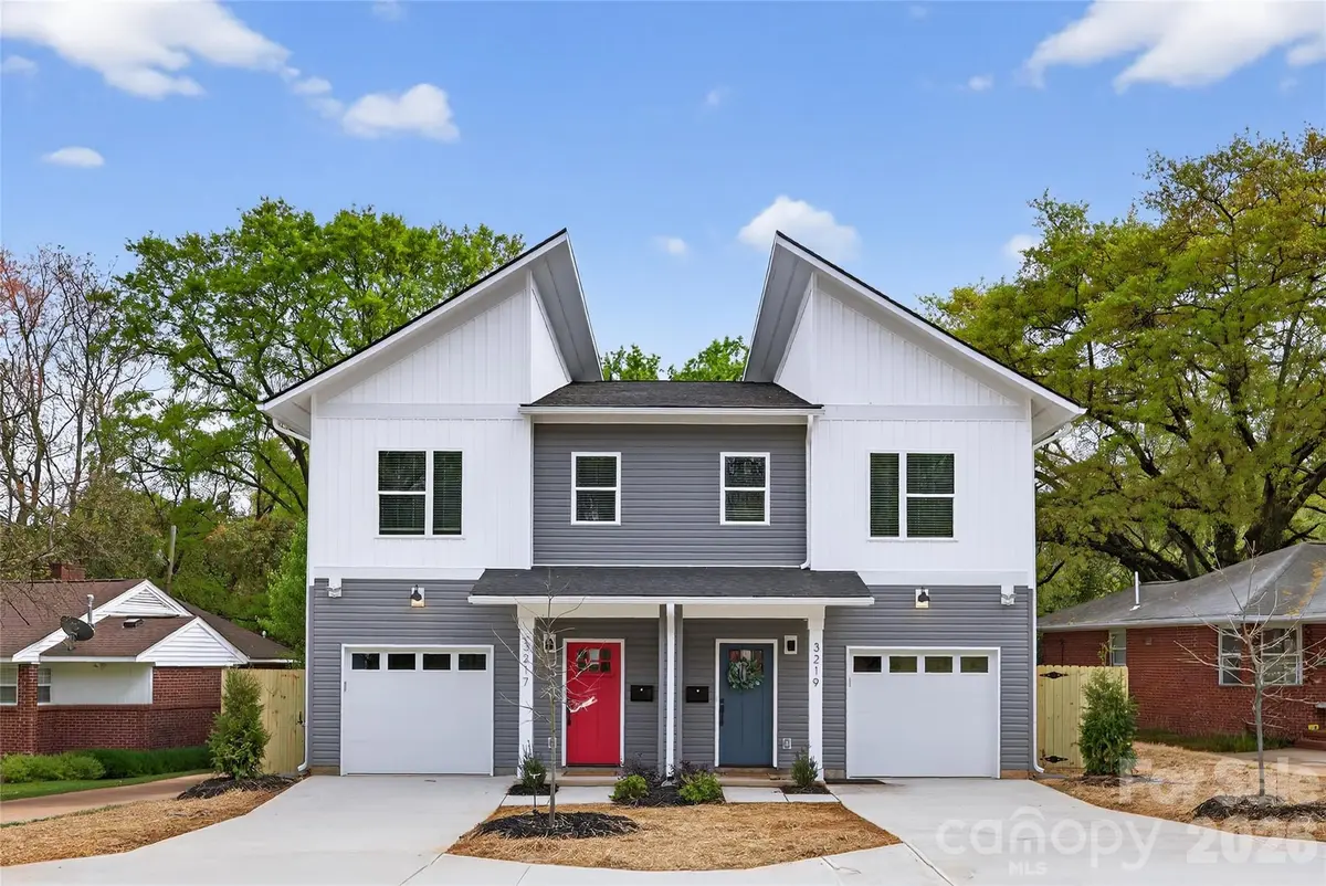 3219 Credenza RD, Charlotte, NC 28208