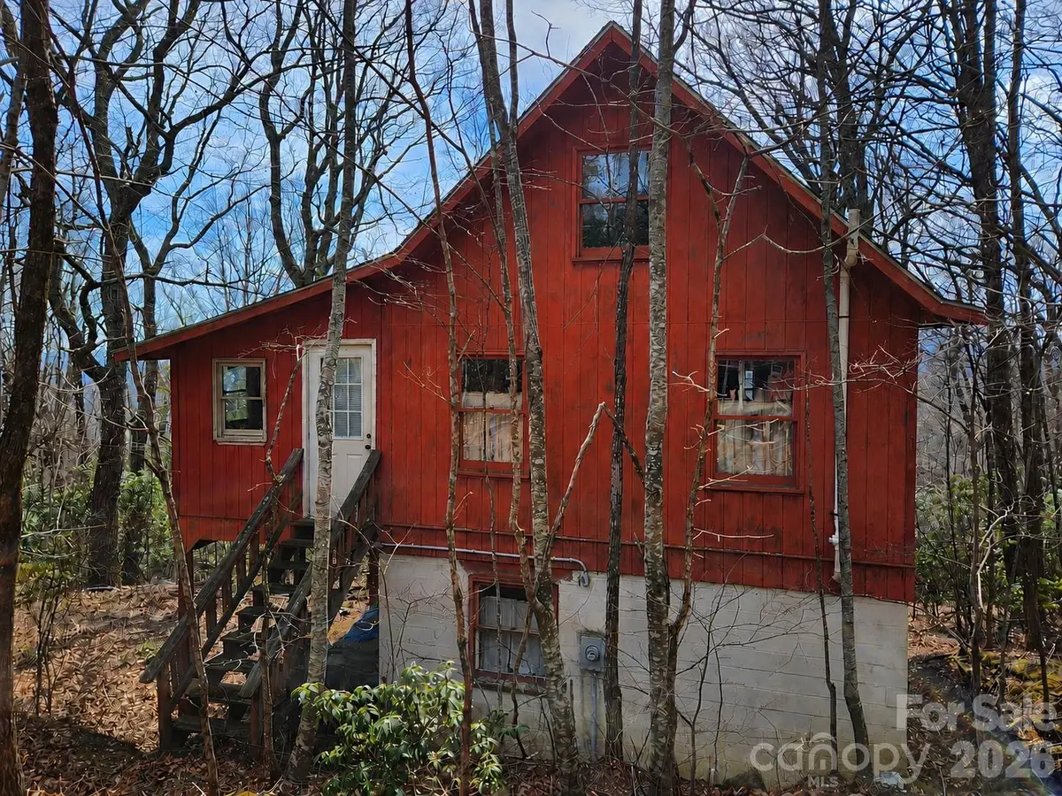 929 Pine Ridge RD, Hendersonville, NC 28792
