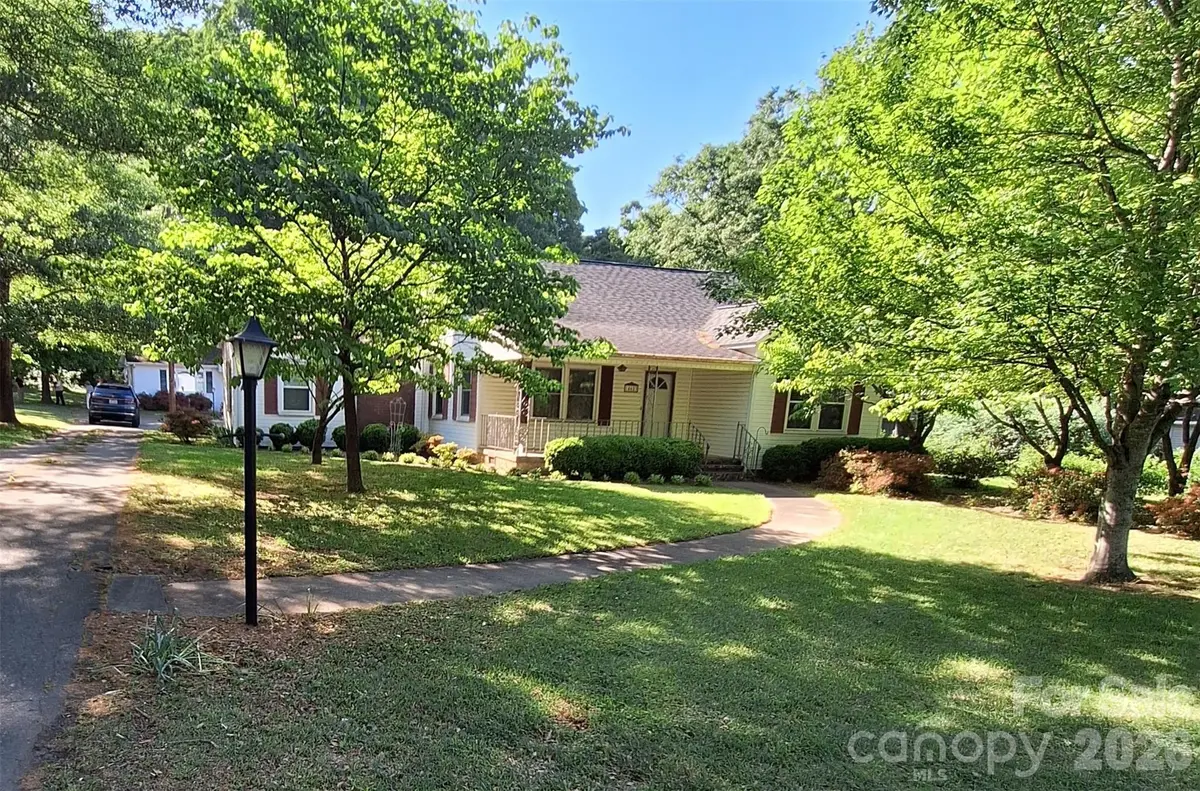14623 Lucia Riverbend HWY, Stanley, NC 28164