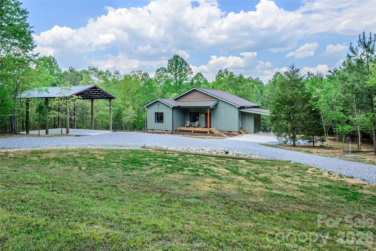 107 N Dakota DR, Rutherfordton, NC 28139