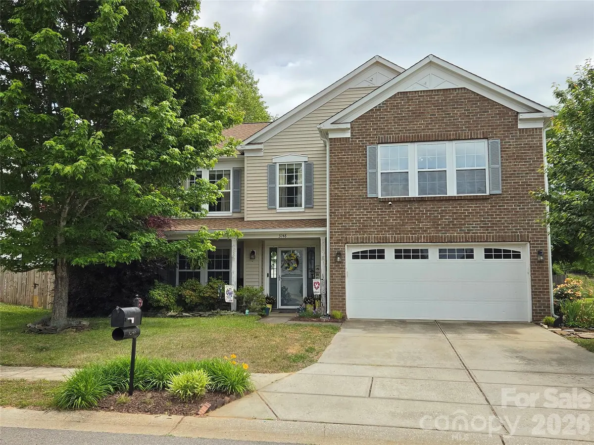 3248 Pikes Peak DR, Gastonia, NC 28052
