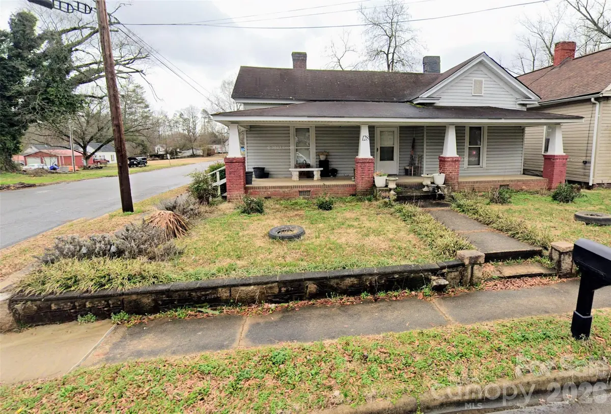 128 N Long ST, Salisbury, NC 28144