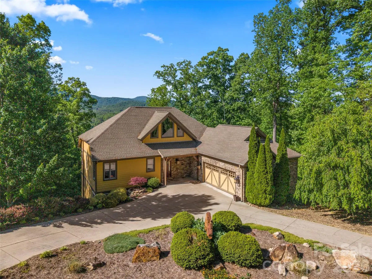 556 High Pines LOOP, Lake Lure, NC 28746
