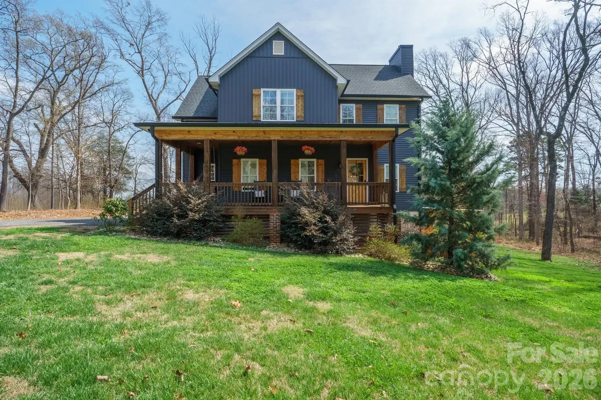 160 Mullis RD, Harmony, NC 28634