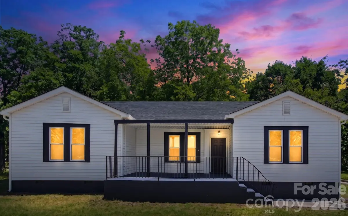 2622 Hemphill ST, Charlotte, NC 28208