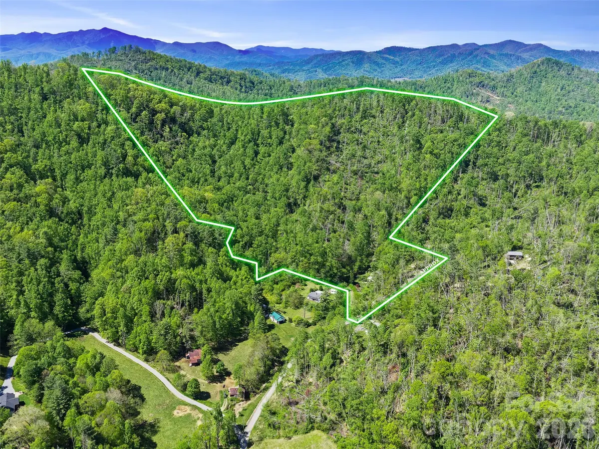 615 Fred Sparks RD, Bakersville, NC 28705