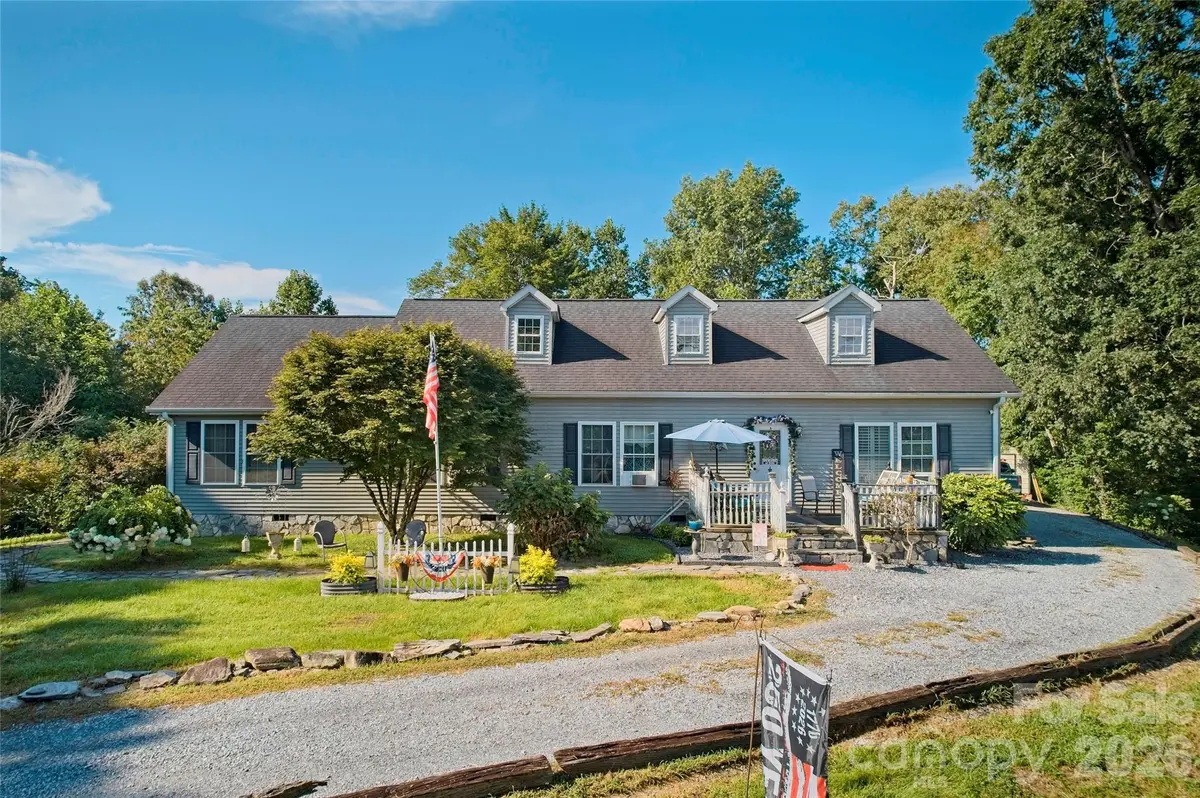 25 Triton WAY, Old Fort, NC 28762