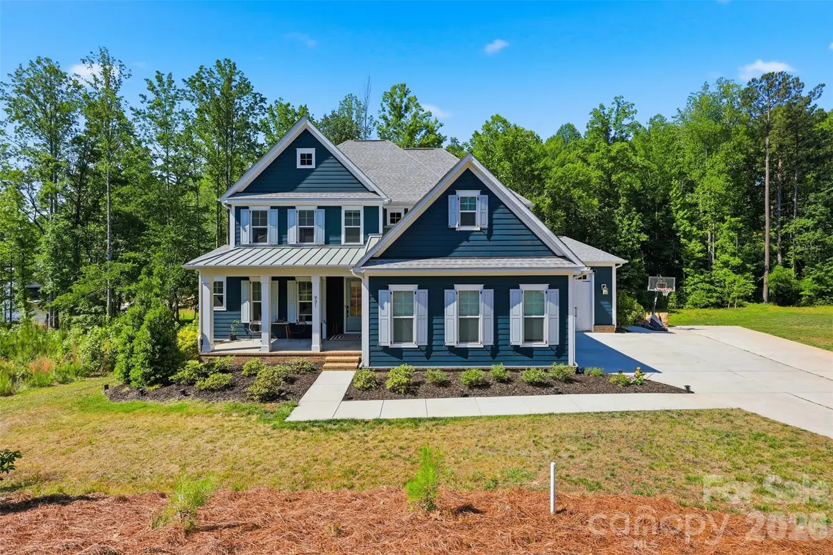 931 Cornelius RD, Mooresville, NC 28117