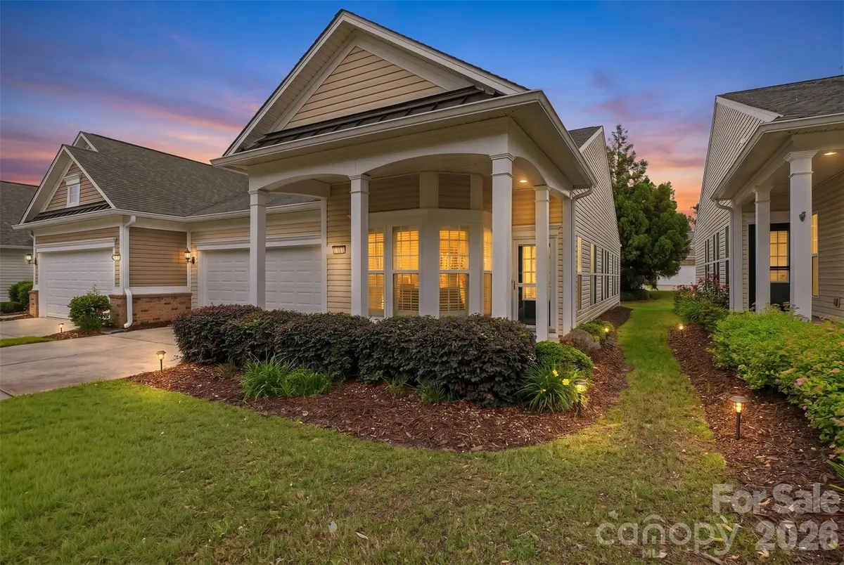 9016 Smokey Hill LN, Fort Mill, SC 29707