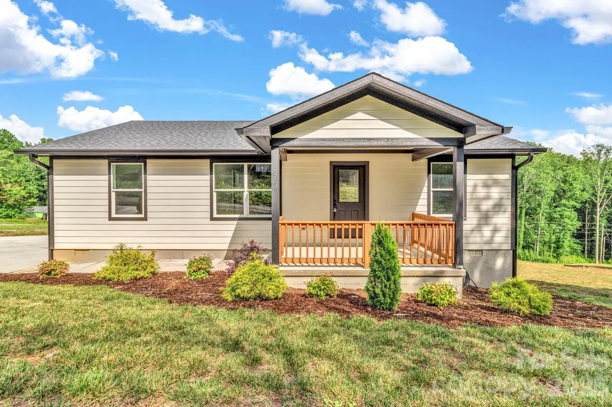 95 Short DR, Marion, NC 28752