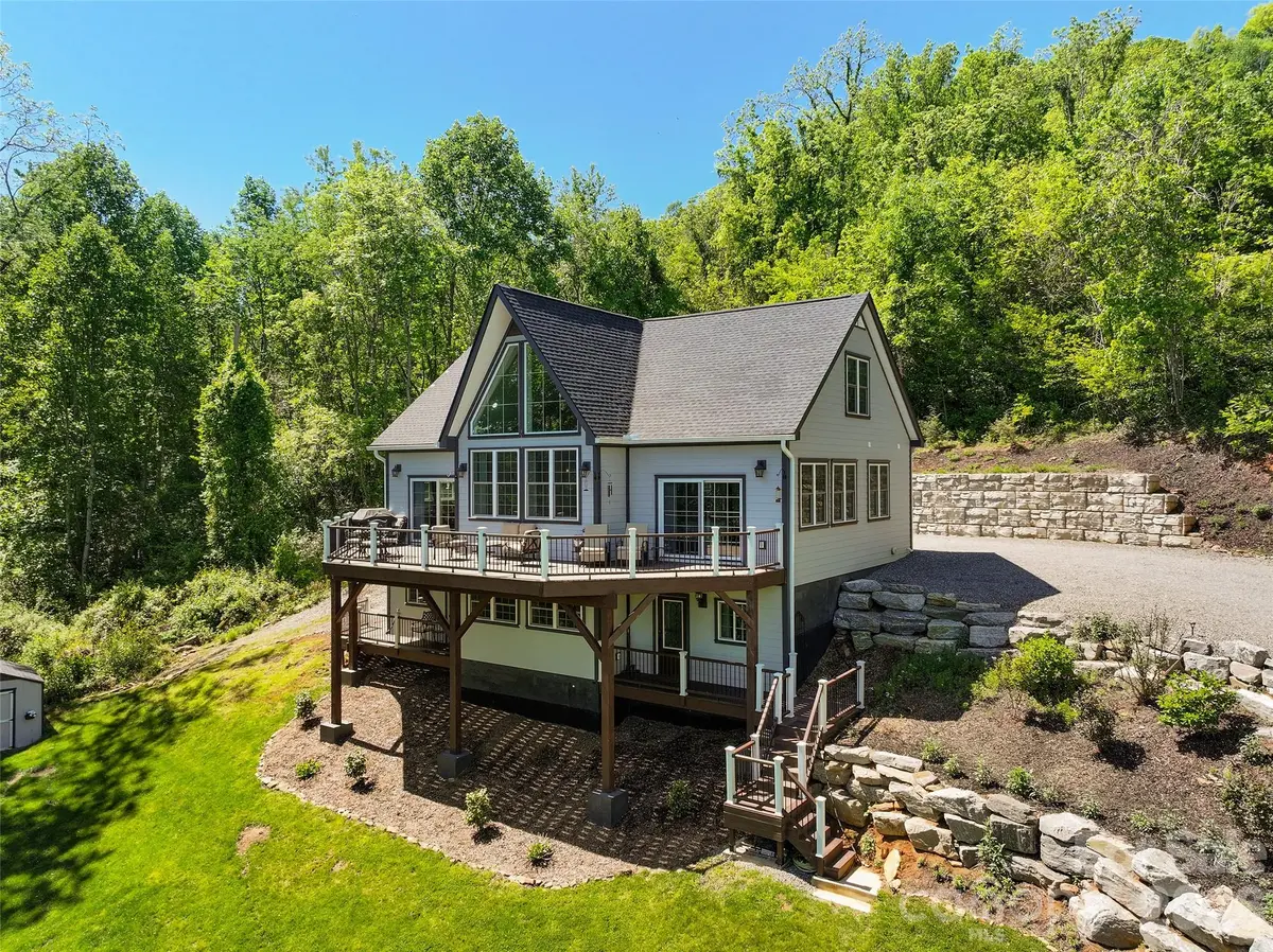 114 Nesting RDG, Waynesville, NC 28785