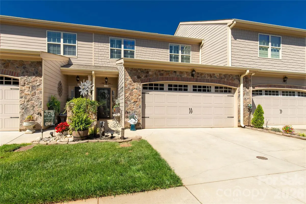 1108 Stuarts Landing DR, Cramerton, NC 28032