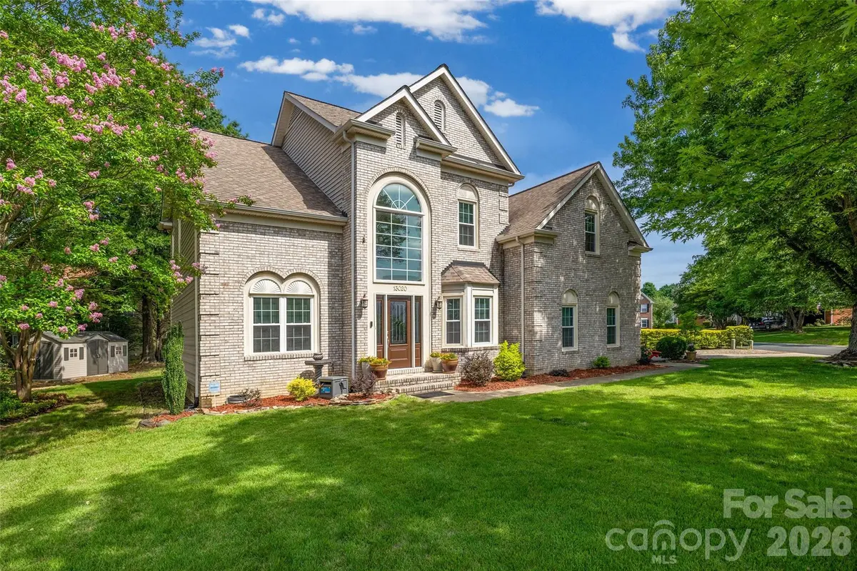 13020 Shannon Park LN, Charlotte, NC 28273