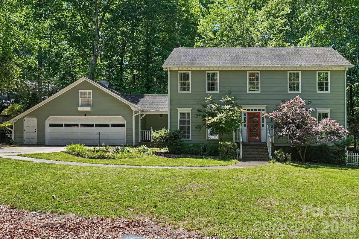 5812 Camelot DR, Charlotte, NC 28270