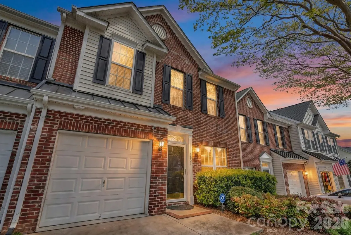 1802 Robinwood Village DR, Gastonia, NC 28054