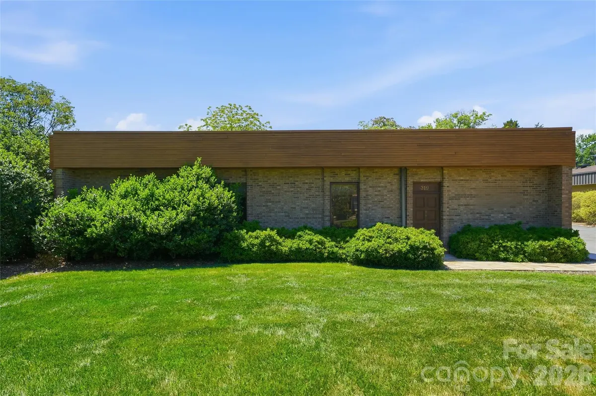 319 Mocksville AVE, Salisbury, NC 28144