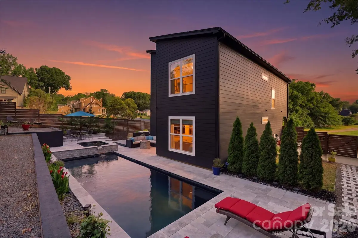 715 E 28th ST, Charlotte, NC 28205