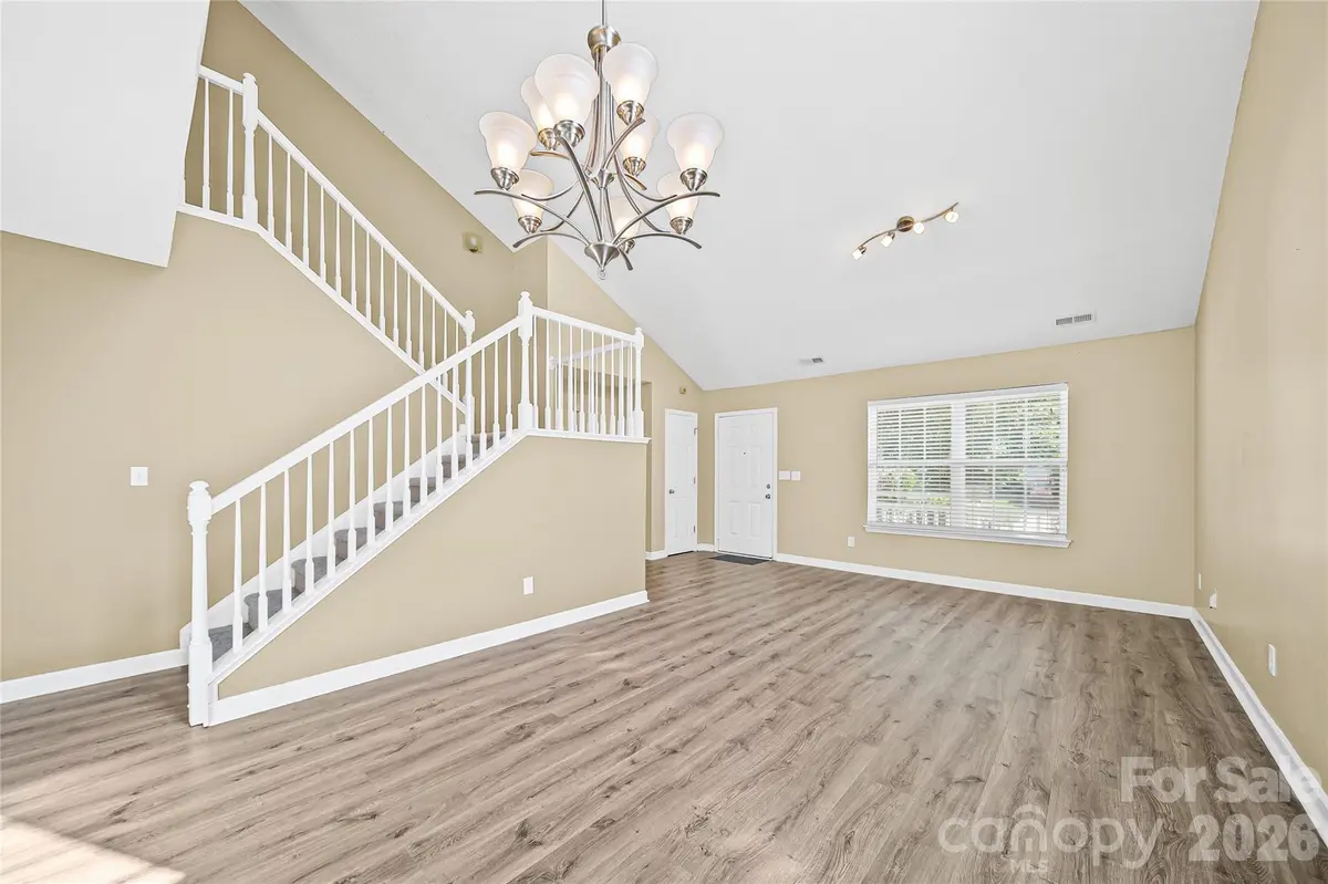 9233 Simonton DR, Charlotte, NC 28269
