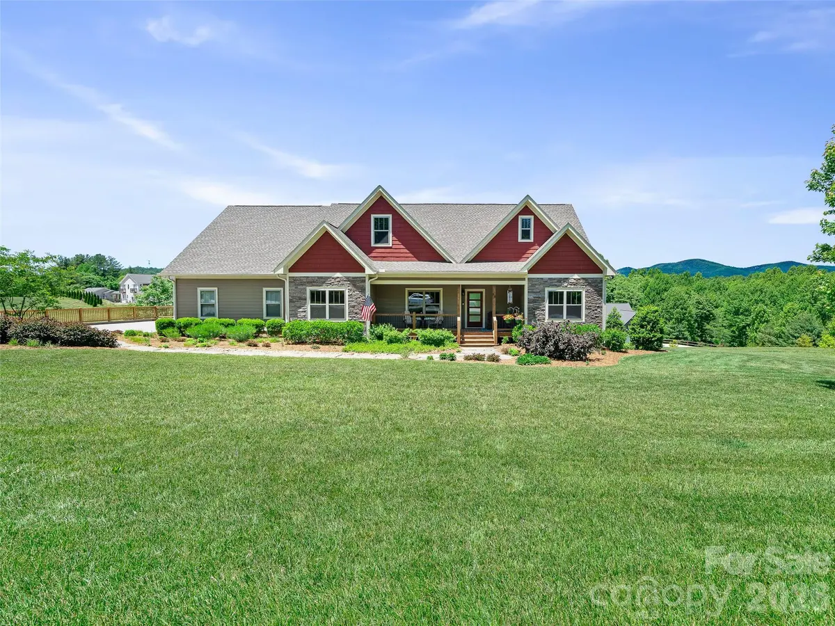 58 Sunny Morning CT, Hendersonville, NC 28792