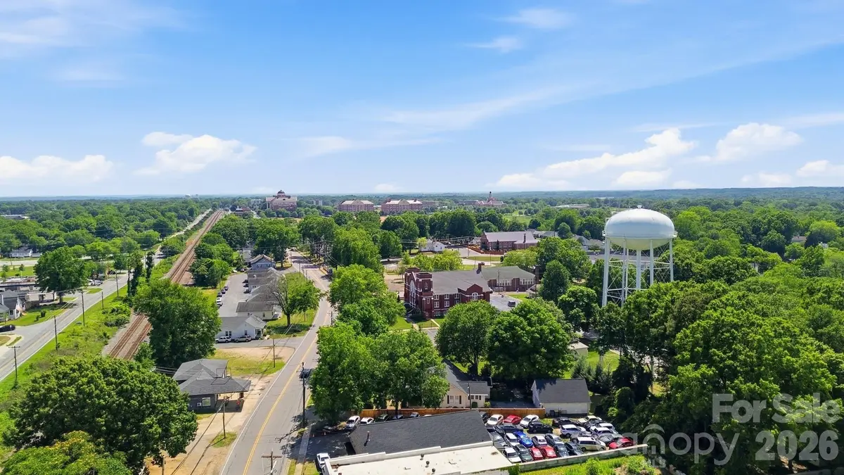 1002 N Ridge AVE, Kannapolis, NC 28083
