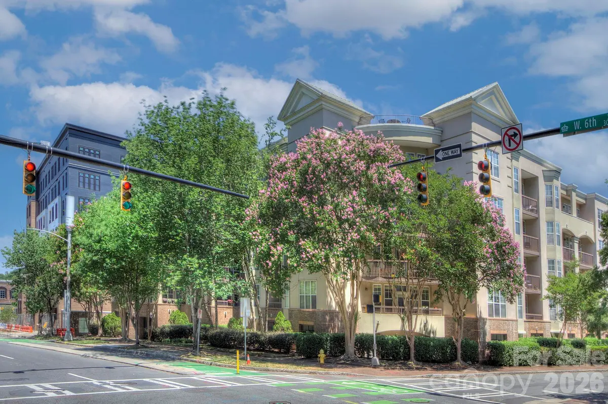 405 W 7th ST #303, Charlotte, NC 28202