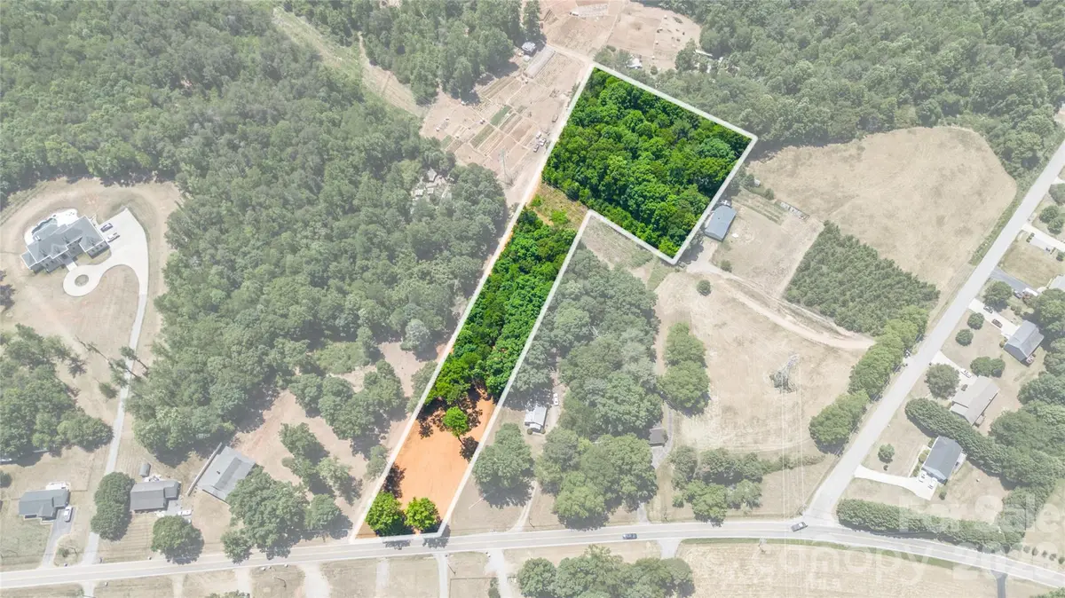 00 Cape Hickory RD, Hickory, NC 28601