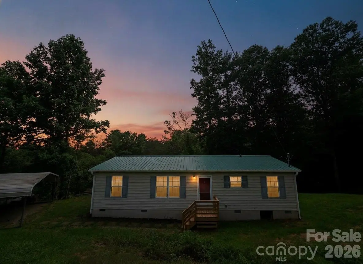 2094 Wilson RD, Asheville, NC 28806