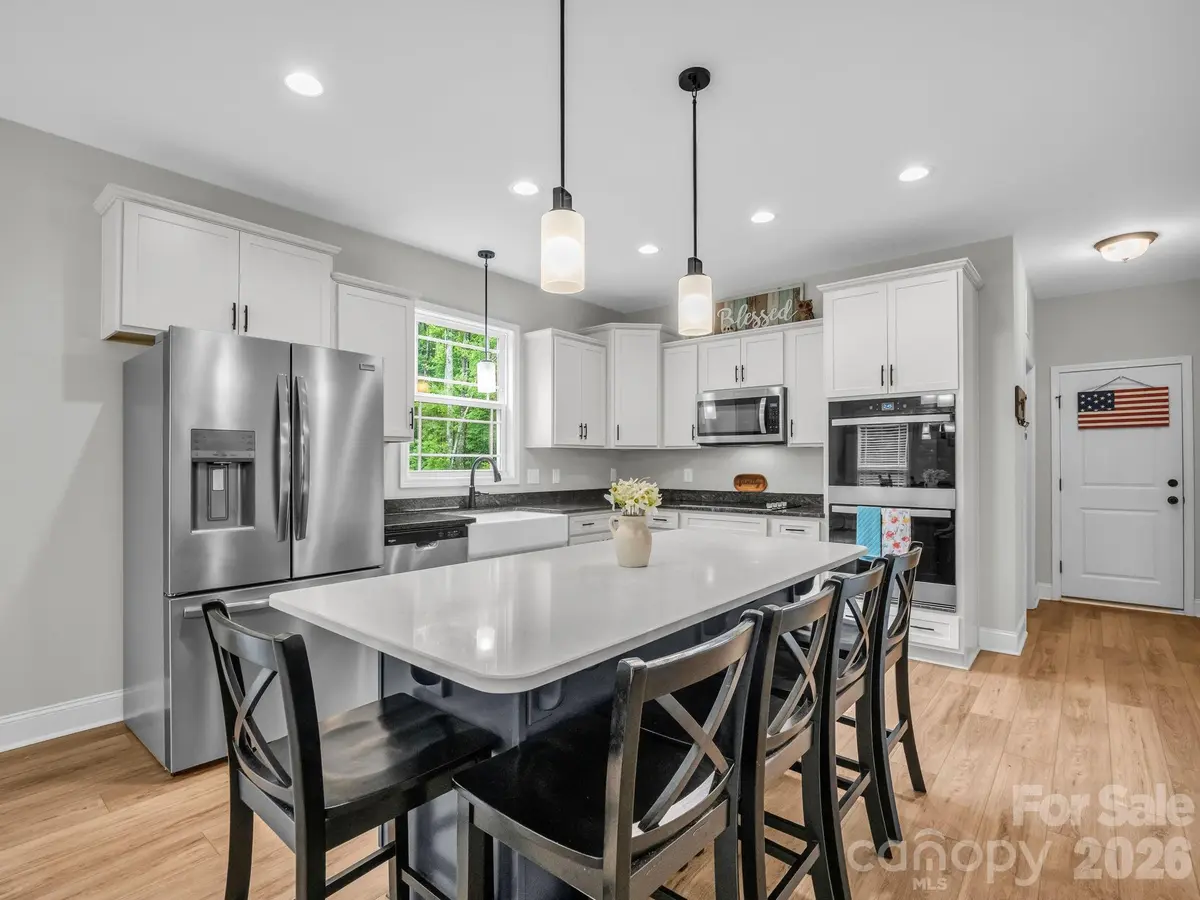 905 Rolling RD, Lincolnton, NC 28092