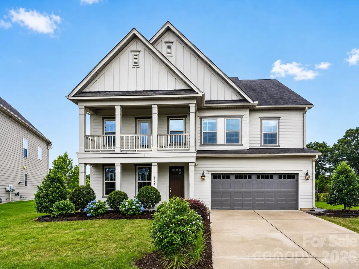 8224 Cornhill AVE, Charlotte, NC 28277