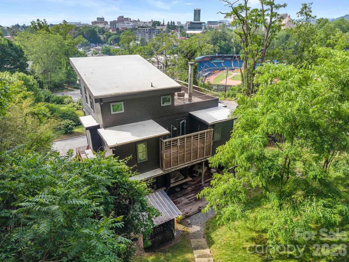 53 Buchanan PL, Asheville, NC 28801