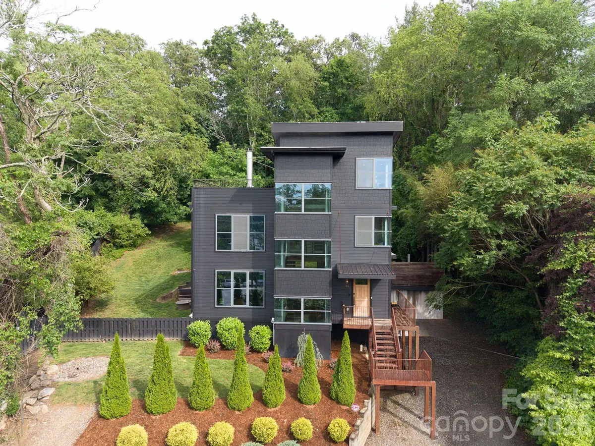 53 Buchanan PL, Asheville, NC 28801