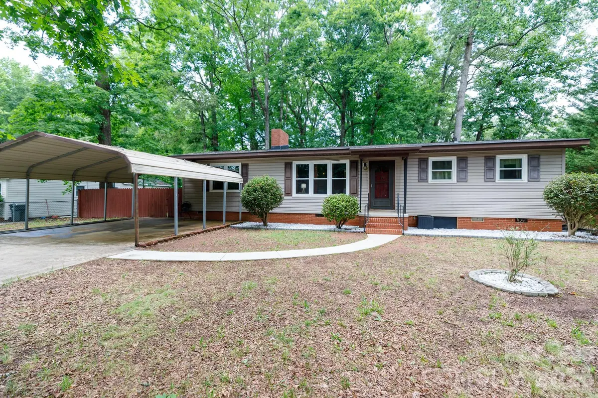 202 Woodlawn DR, York, SC 29745