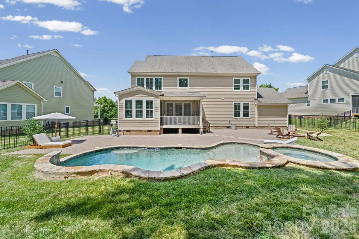 163 Monteray Oaks CIR, Fort Mill, SC 29715