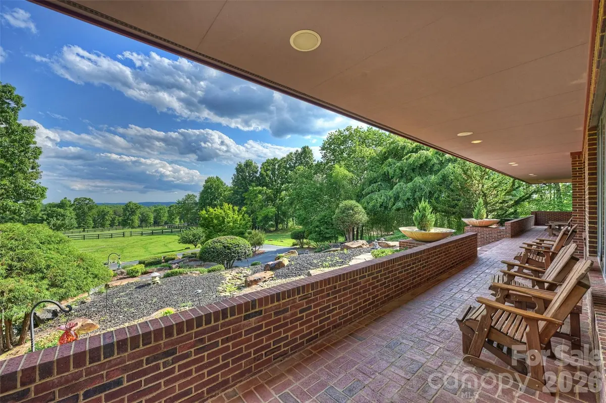 172 & 186 Tuckertown RD, New London, NC 28127
