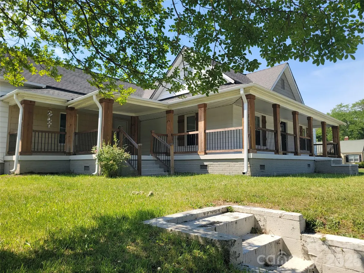 409 N 12th ST, Bessemer City, NC 28016