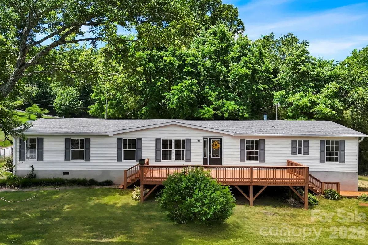135 Prevost ST, Waynesville, NC 28786