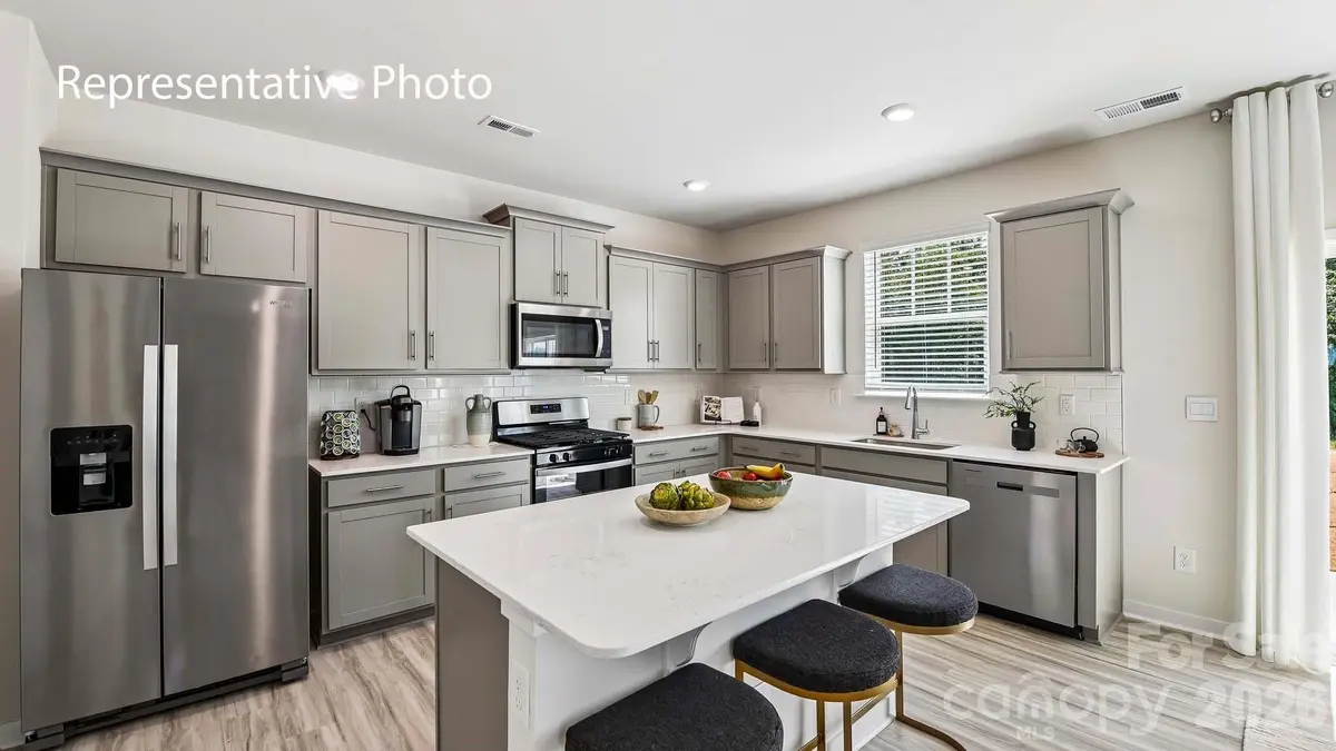 6518 Barcelona WAY, Charlotte, NC 28214