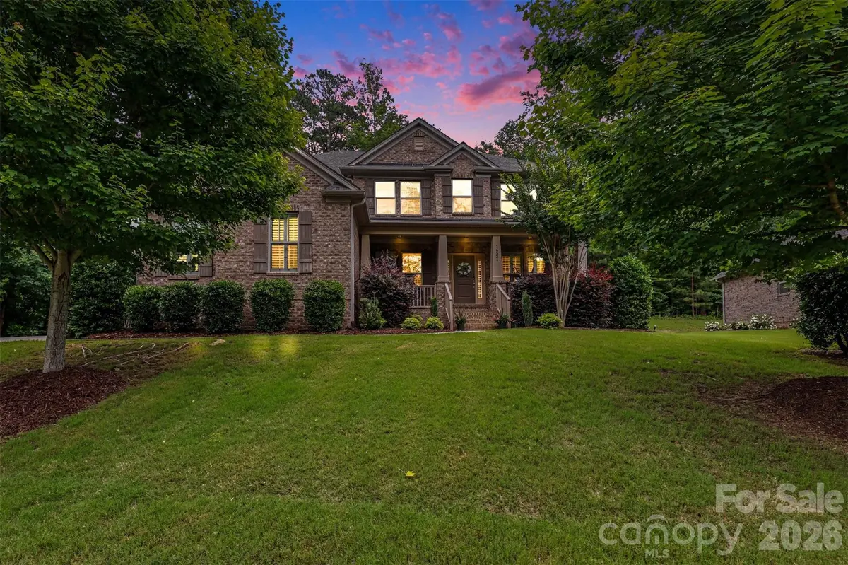 16524 Crosshaven DR, Charlotte, NC 28278