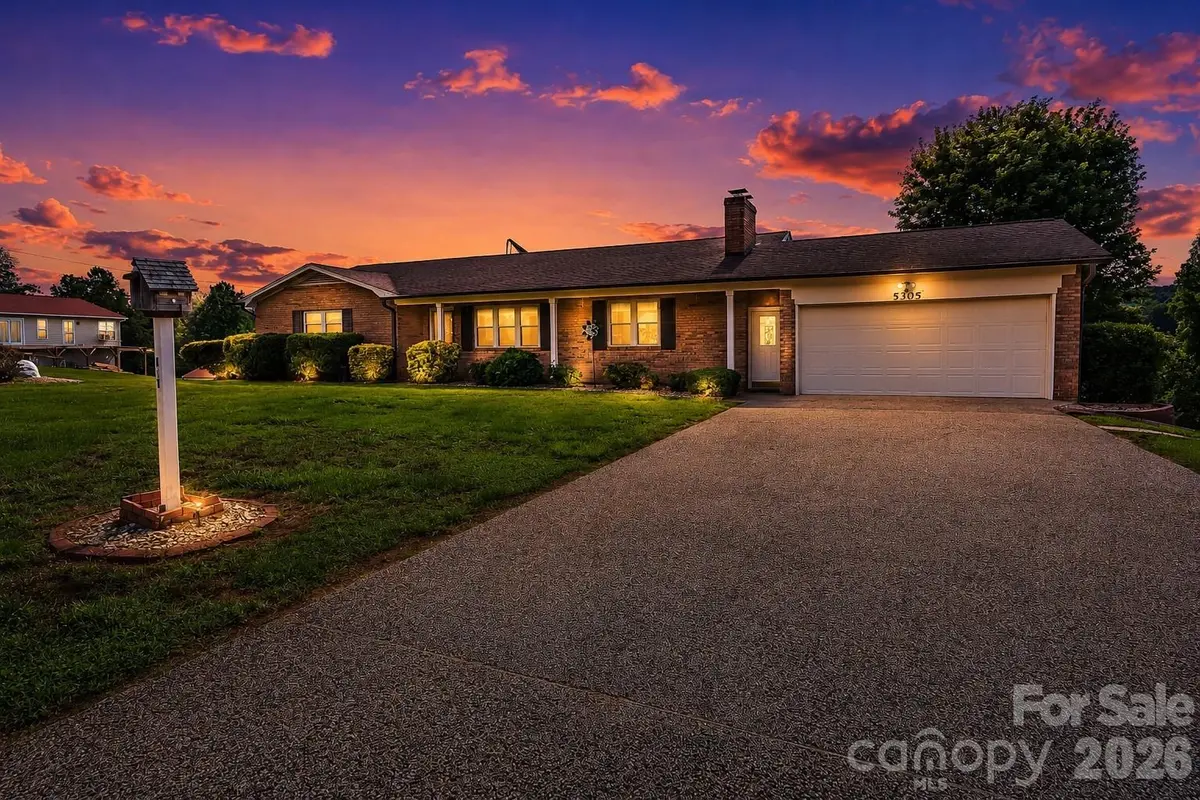 5305 Icard Ridge RD, Hickory, NC 28601