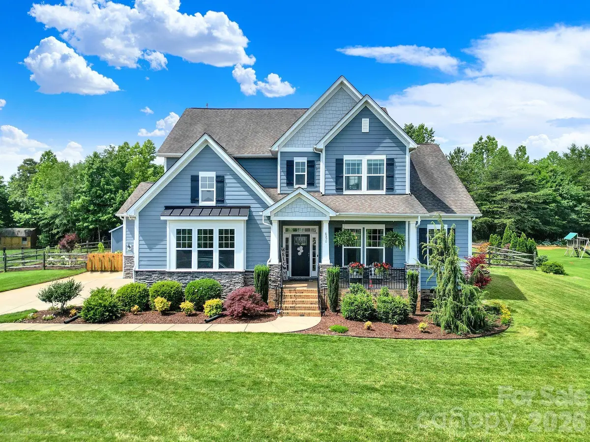6390 Willow Farm DR, Denver, NC 28037