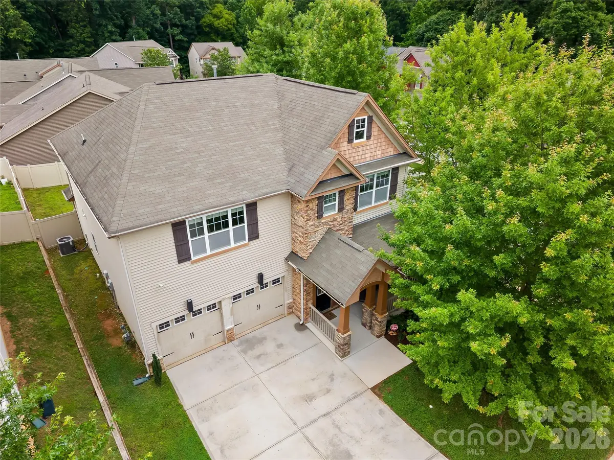 7202 Toxaway LN, Charlotte, NC 28269