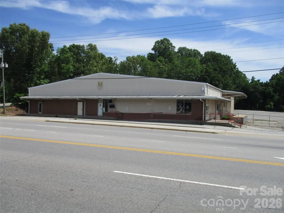 91 New Leicester HWY, Asheville, NC 28806