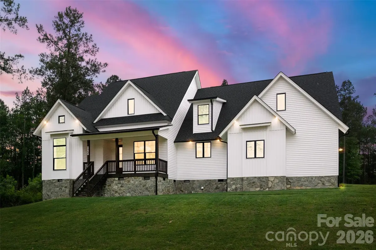 5072 Star Magnolia CT, Clover, SC 29710