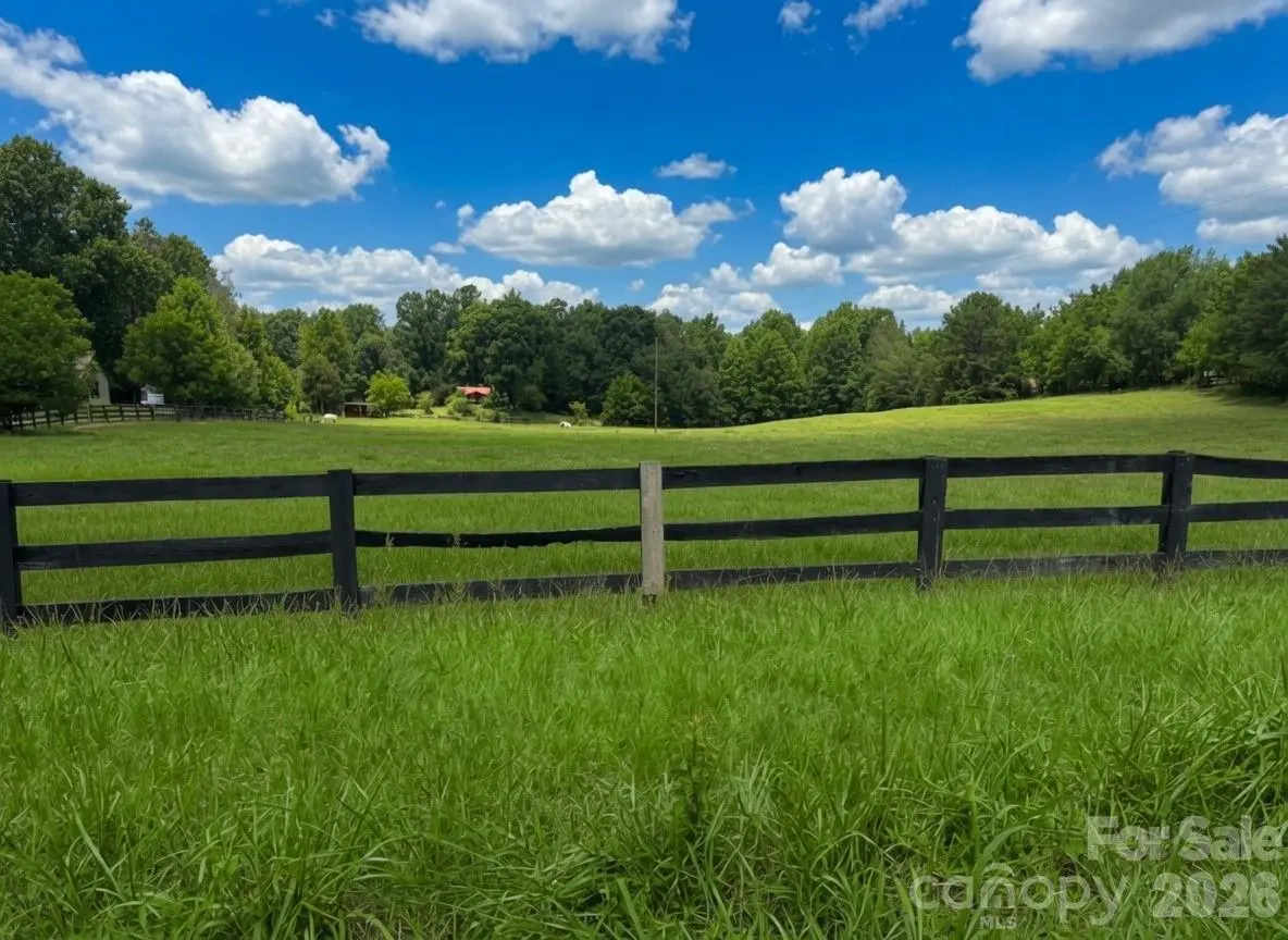 9818 S NC 9 LN, Columbus, NC 28722