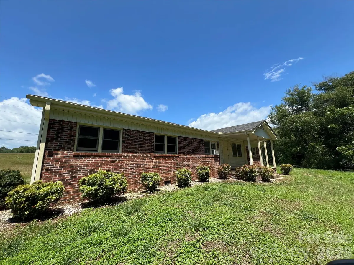 4405 Maple Creek RD, Rutherfordton, NC 28139