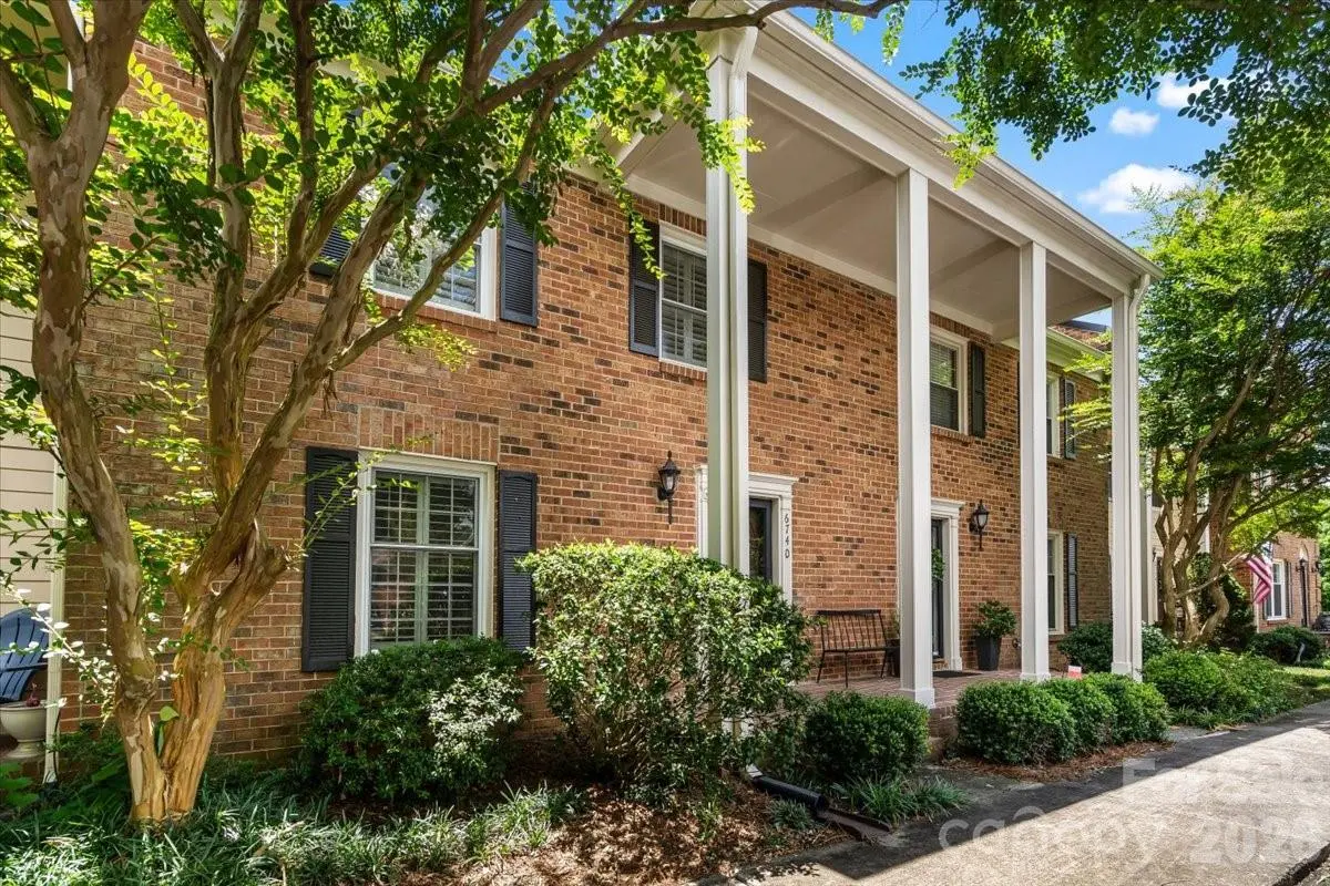 6740 Constitution LN, Charlotte, NC 28210