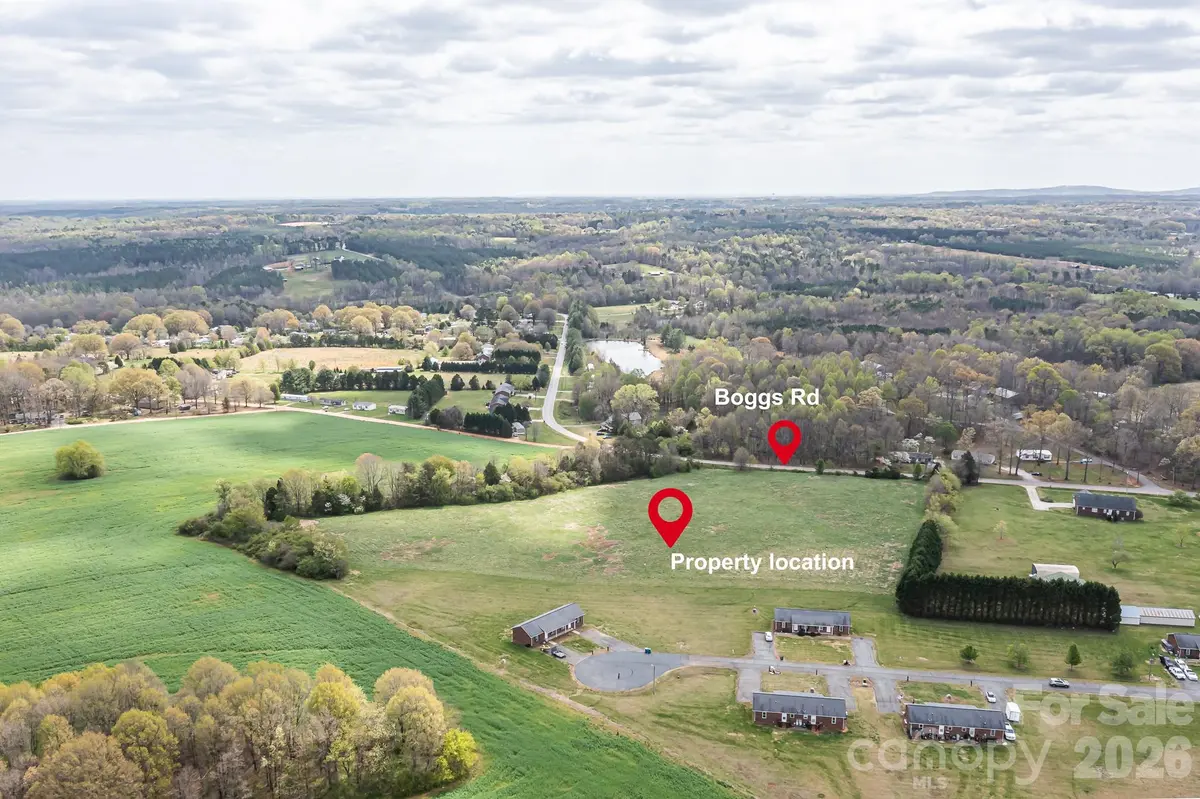 1727 Boggs RD, Claremont, NC 28610