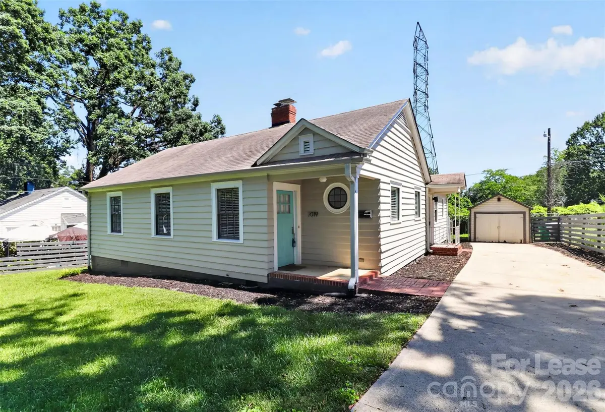 2019 Highland ST, Charlotte, NC 28208